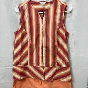 Sleeveless top w/matching skort! Great colors!  EUC